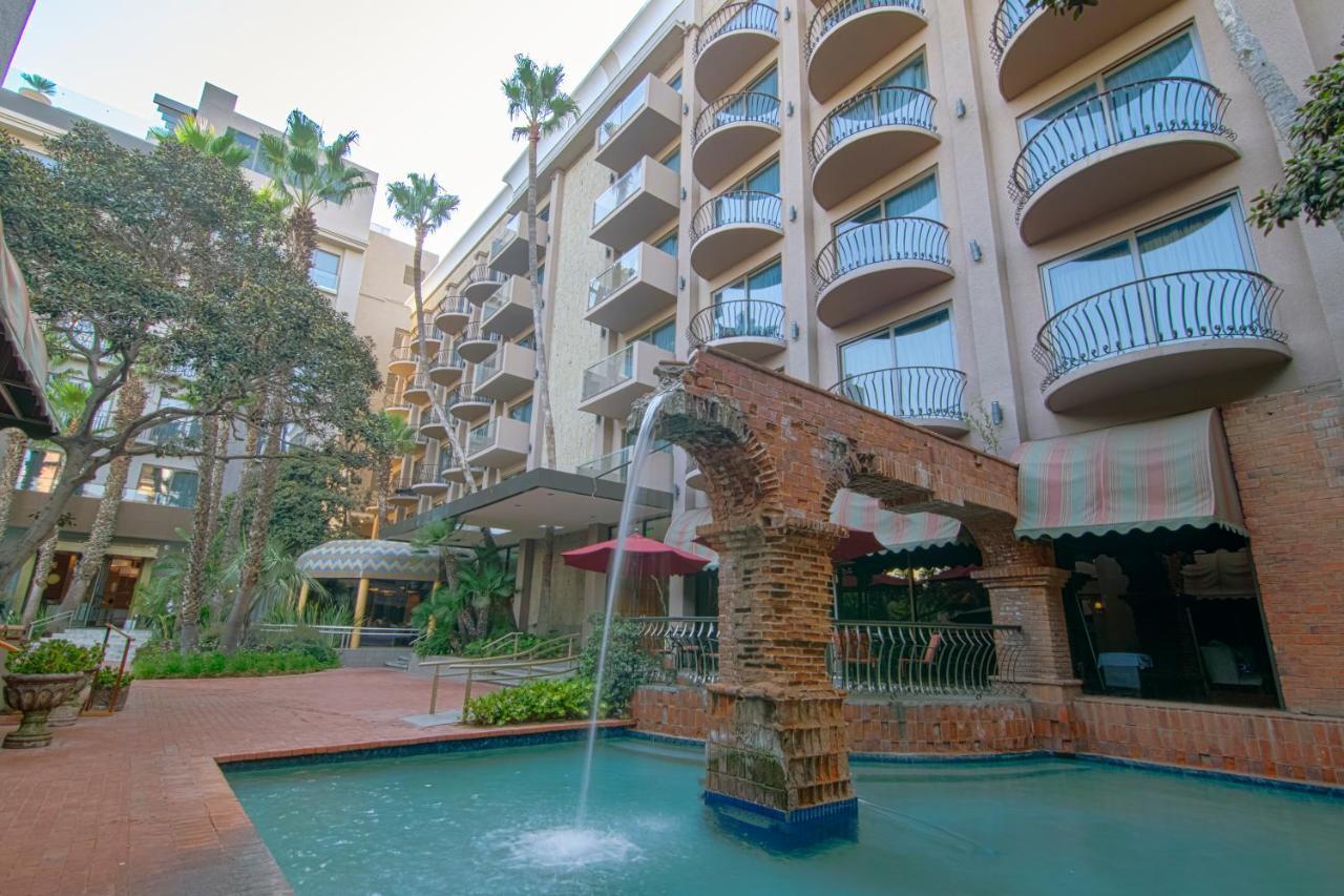 Hotel Lucerna Tijuana Buitenkant foto