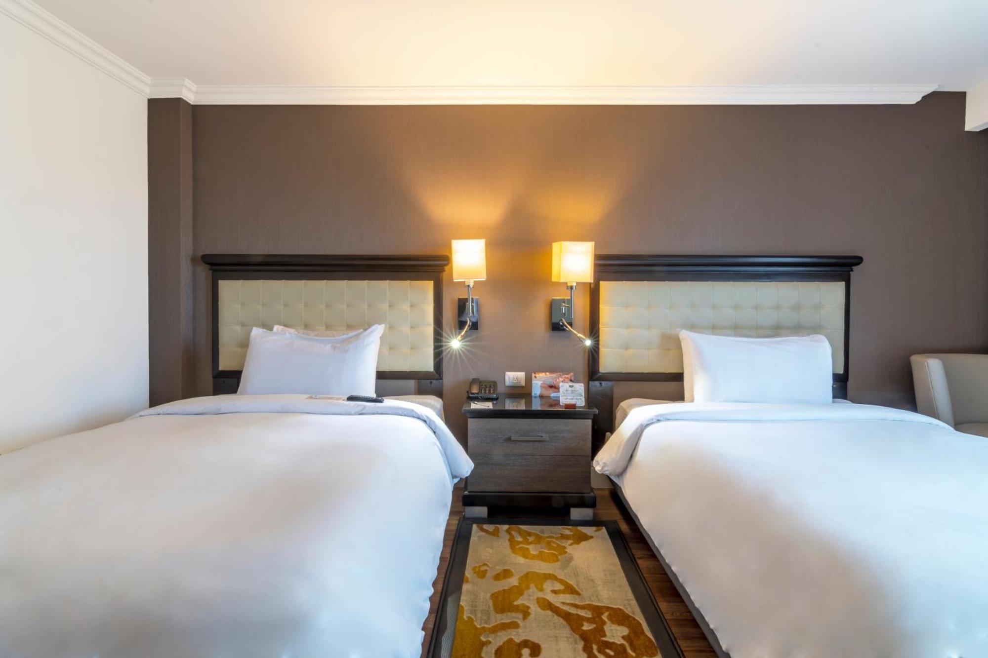 Hotel Lucerna Tijuana Buitenkant foto