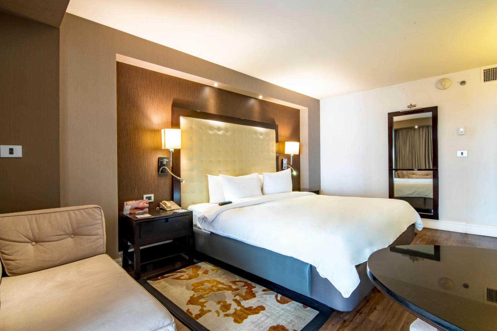 Hotel Lucerna Tijuana Buitenkant foto